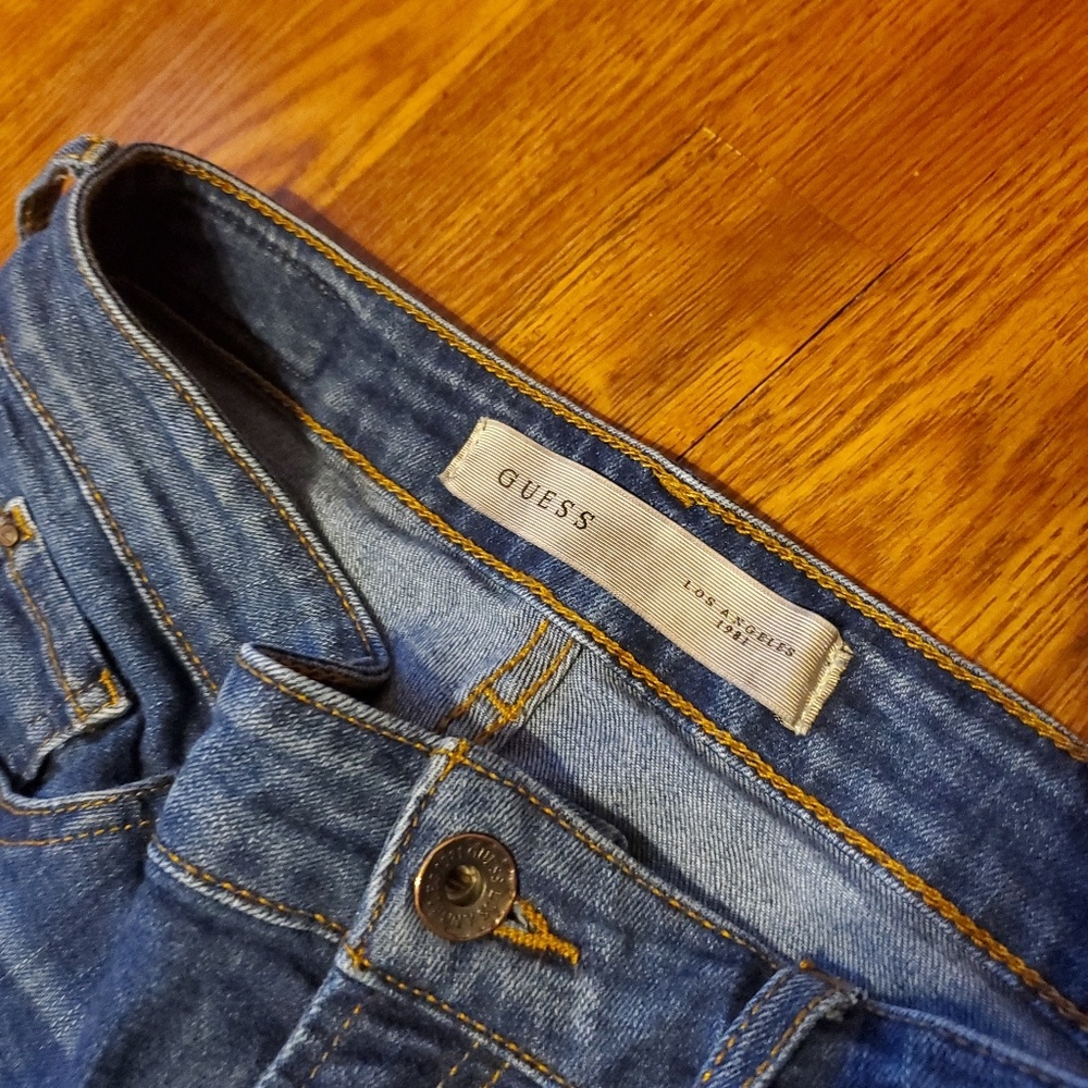 SOLD-Guess Jeans - Picture 5 of 8